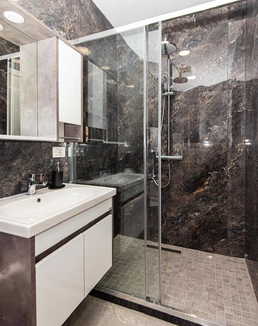 Loris Apartaments 302 Дуррес